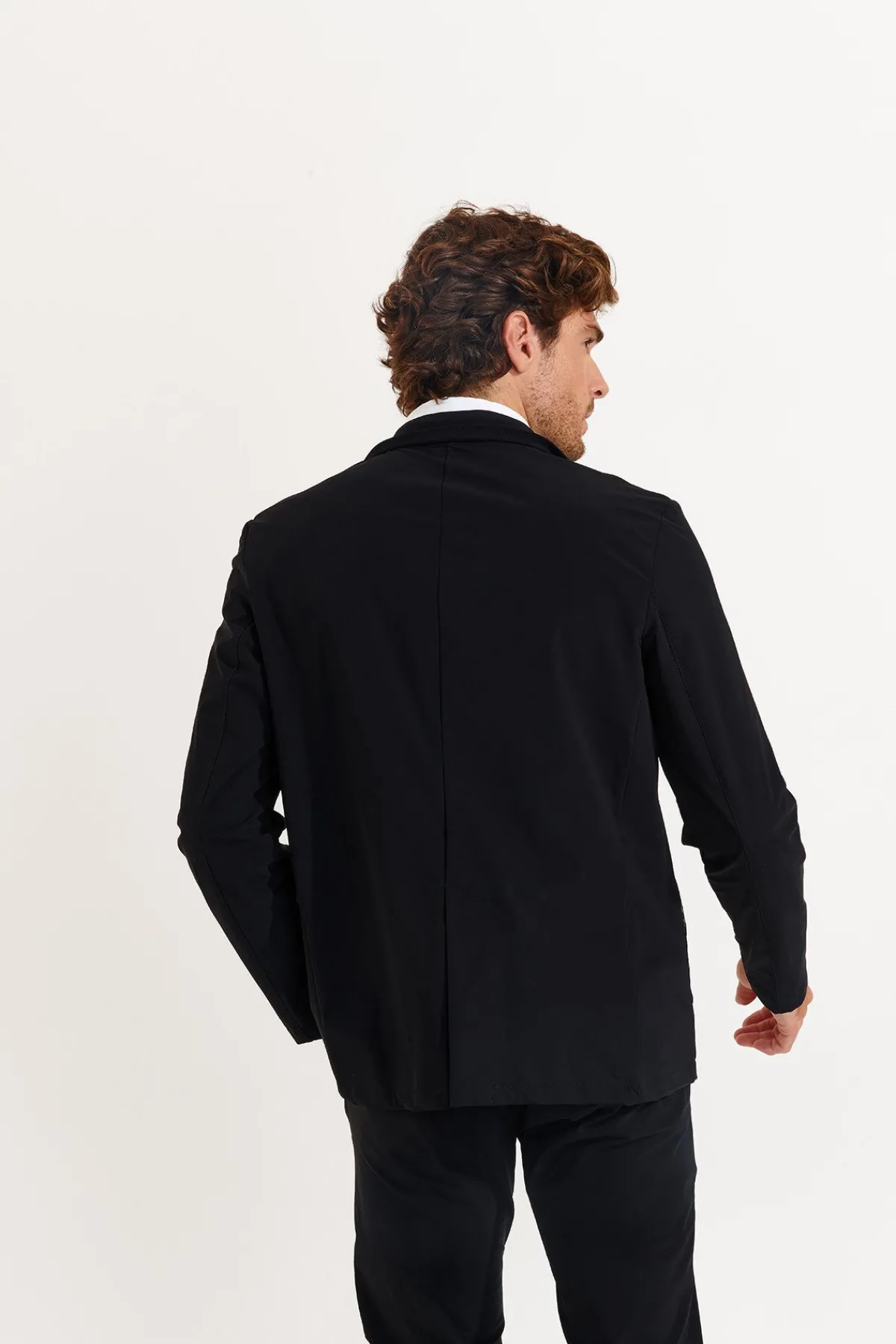 Cala 1789 Veste noire NIKO LESCADA Fashion
