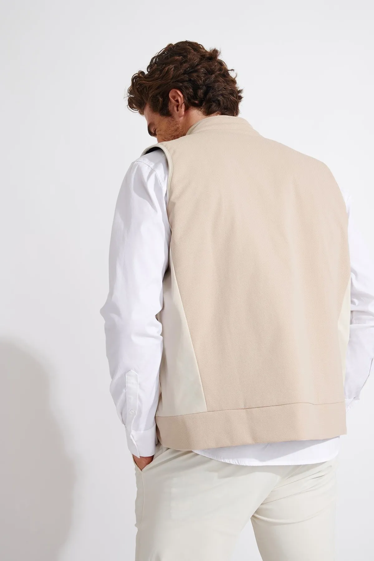 Cala 1789 Veste sans manches beige MARKUS TERLIZZI Discount